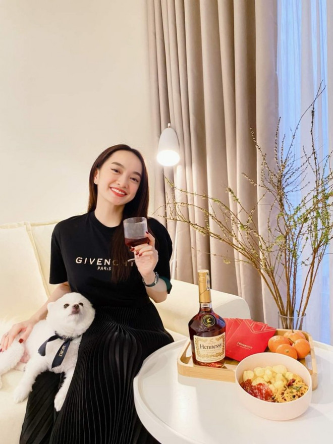 Học Kaity Nguyễn cách chọn trang phục "hack dáng" cực đỉnh, mét rưỡi mà cứ ngỡ mét bảy - 6