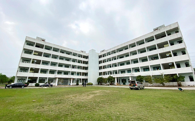 Tòa nhà G2 vốn nơi dạy học của trường Đại học Sao Đỏ cơ sở 2, TP Chí Linh
