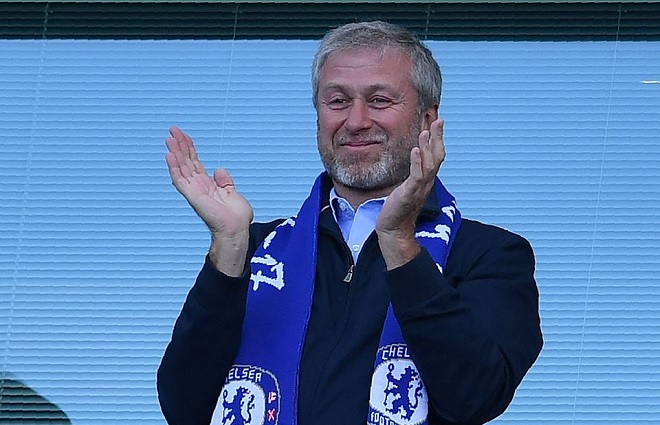 Tỷ phú Abramovich là chủ sở hữu câu lạc bộ bóng đá Chelsea của Anh.
