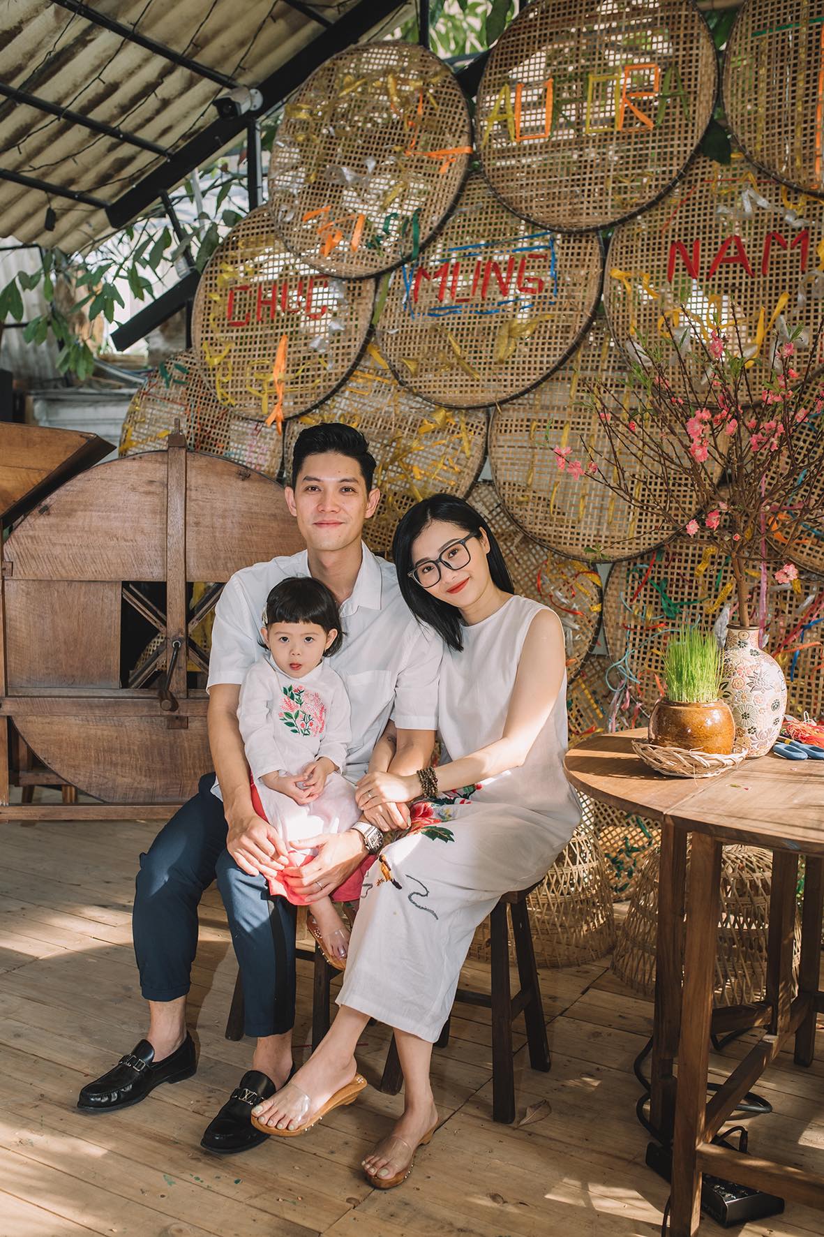 Gia đình em gái Quang Vinh - Thảo Ngọc &amp; Đăng Ninh và bé Chaiko