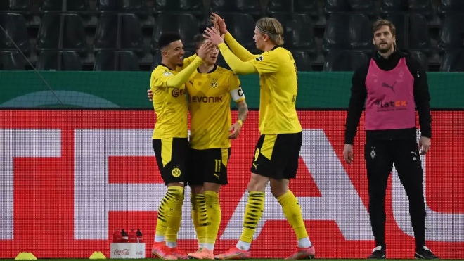 Video Monchengladbach - Dortmund: Haaland vô duyên, Sancho sắm vai cứu tinh - 1