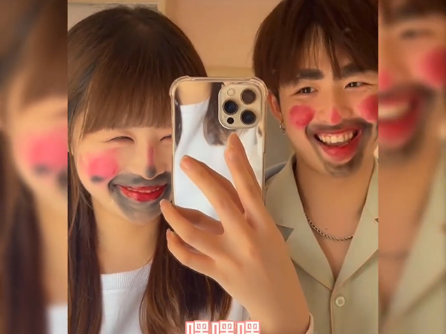 Video Clip Cười - Chớ có dại dột đi ngủ khi cô người yêu lầy lội còn thức