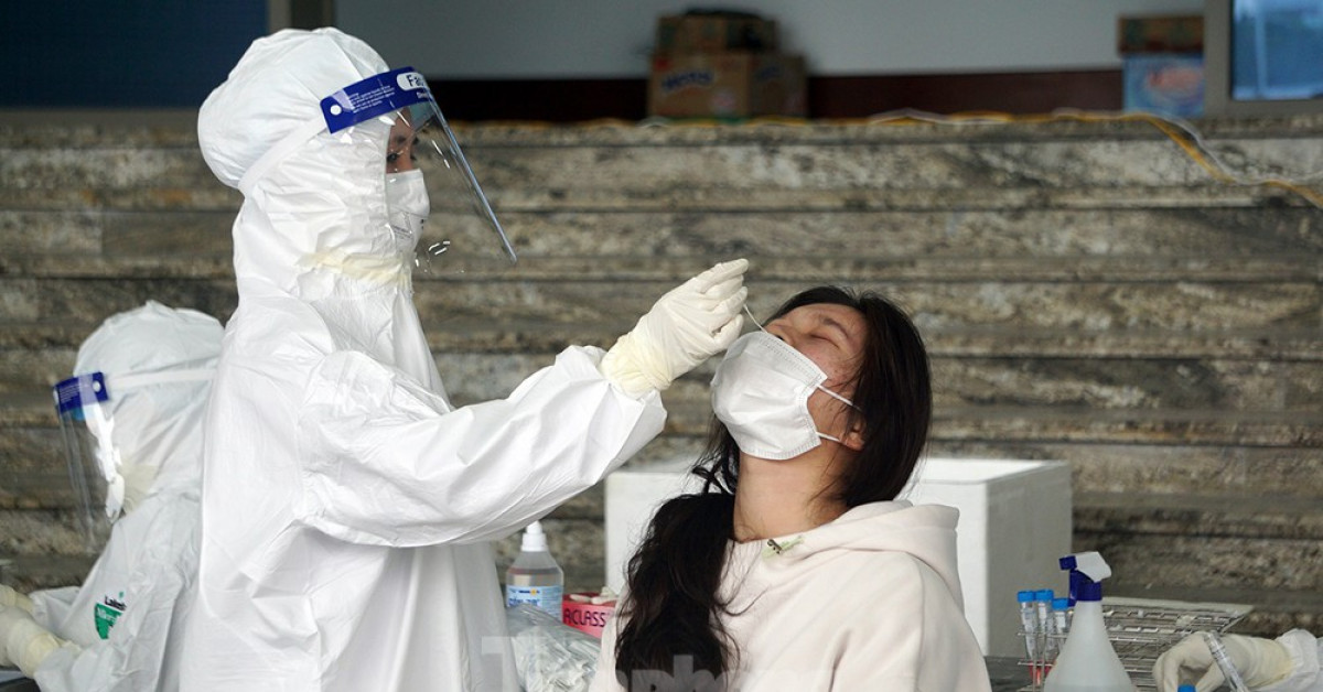 Tin tức trong ngày - Một nữ sinh nghi dương tính SARS-CoV-2, TP Hải Dương phong toả 9 hộ dân