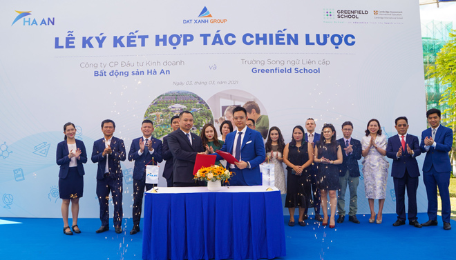 Lễ ký kết hợp tác chiến lược giữa Chủ đầu tư khu đô thị Gem Sky World 92ha tại Long Thành và Hệ thống giáo dục Greenfield School sáng ngày 3/3/2021.