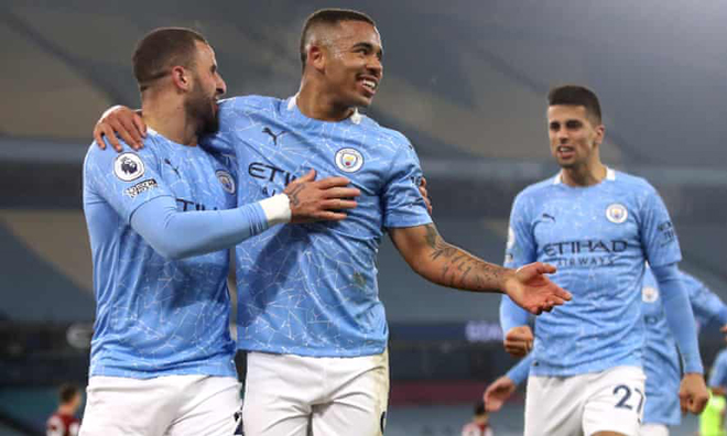 Man City có 65 điểm sau chiến thắng 4-1 trước Wolverhampton