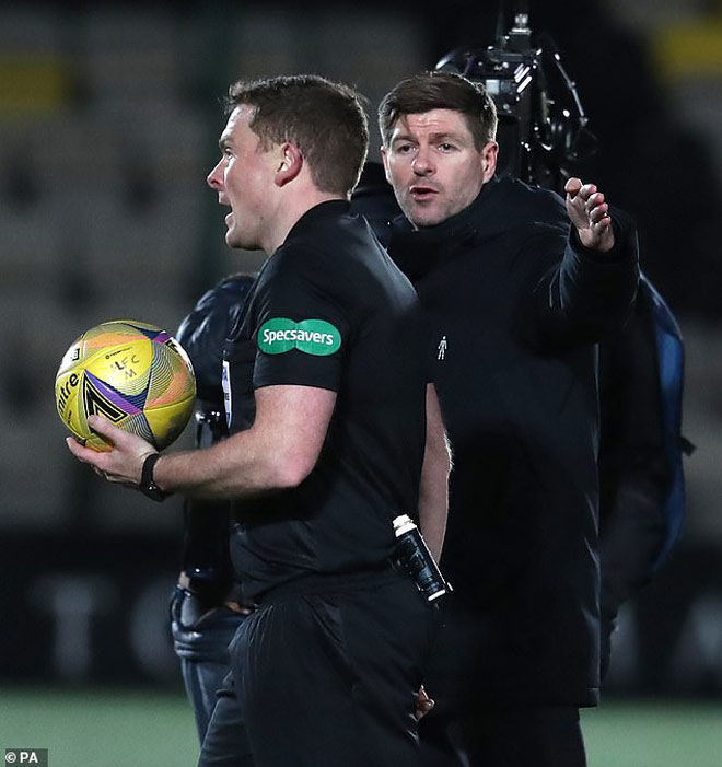 Đội bóng &#34;kỳ lạ&#34; nhất châu Âu gặp hạn, huyền thoại Liverpool Gerrard bị truất quyền chỉ đạo - 3