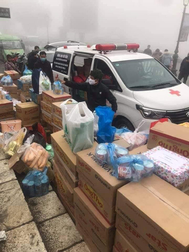 Sau 2 tiếng ở Sa Pa, ông Đoàn Ngọc Hải kêu gọi được 30.000 hộp sữa cho trẻ em nghèo - 5