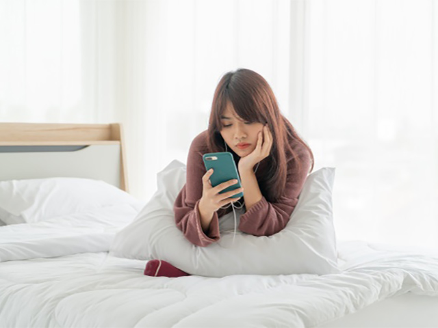 Thời trang Hi-tech - 40% sinh viên Anh đang "nghiện" smartphone, sinh viên Việt Nam thì sao?