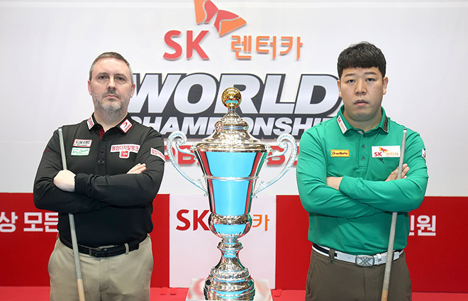 Kang Dong Koong (áo xanh) nổi lên thành ứng viên sáng giá cho chức vô địch sau khi toàn bộ hạt giống đã bị loại