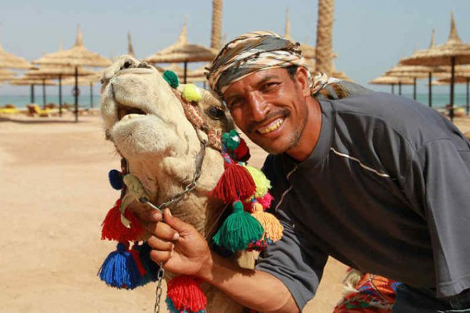 Những phong tục độc đáo... chạm mũi nhau thay lời chào của bộ tộc Bedouin - 5
