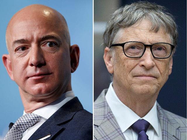 Jeff Bezos và Bill Gates