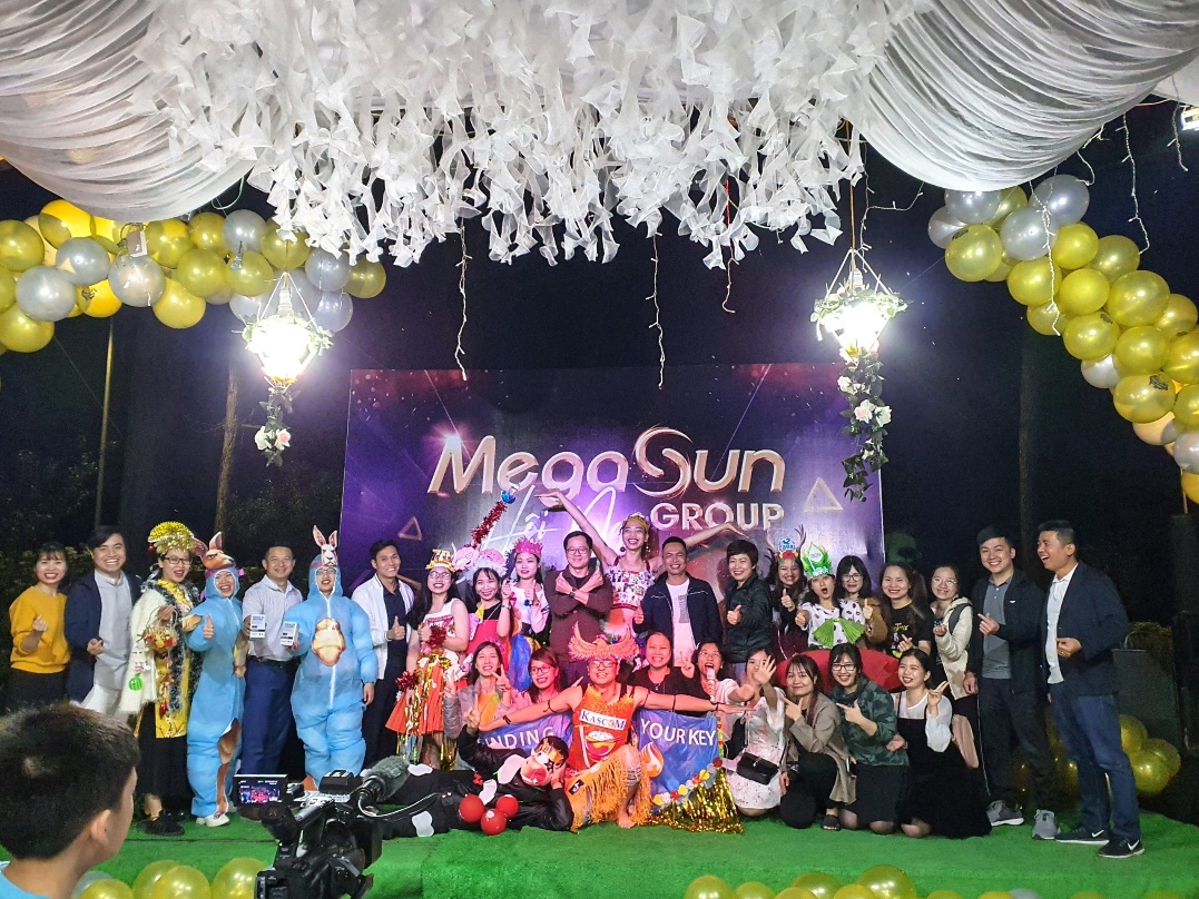 Nhân sự ở Kascom sẽ làm hết sức trong công việc và cháy hết mình trong những cuộc chơi