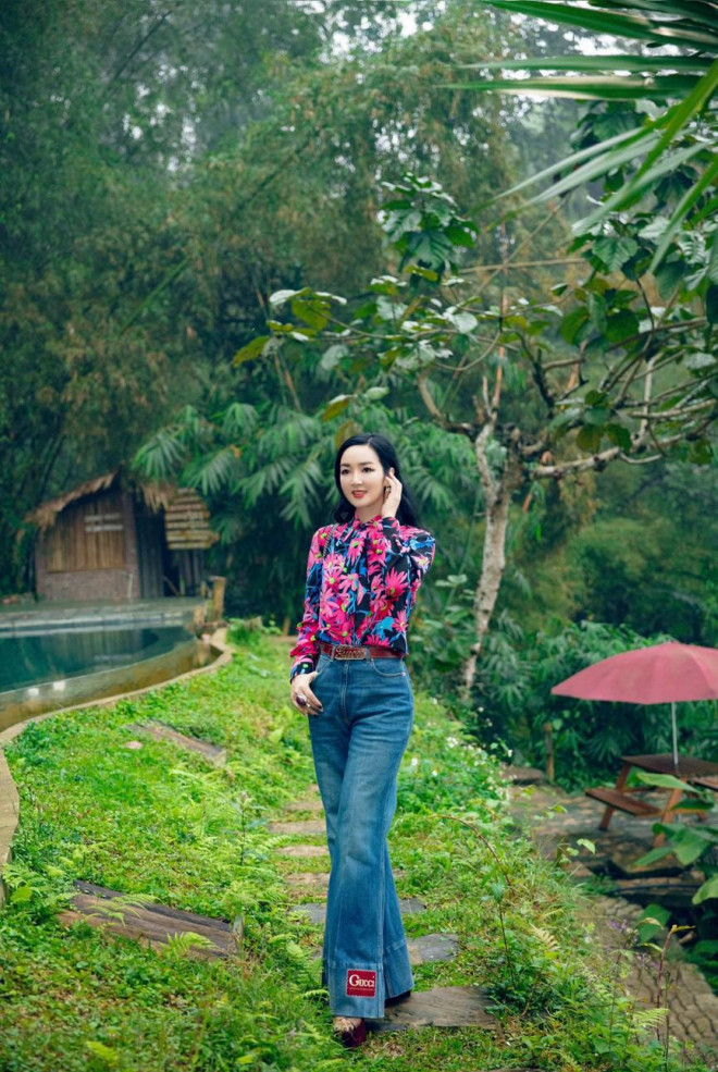 Á hậu Phương Anh đẹp tựa nàng thơ, Ngọc Thảo lên đồ sang chảnh uống cafe trong khu cách ly - 12