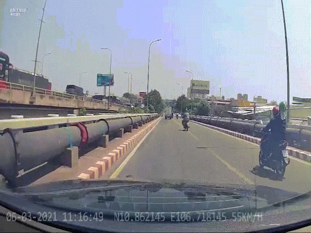 Tin tức trong ngày - Người trong clip "Dừng nhặt tiền gây tai nạn" lên tiếng