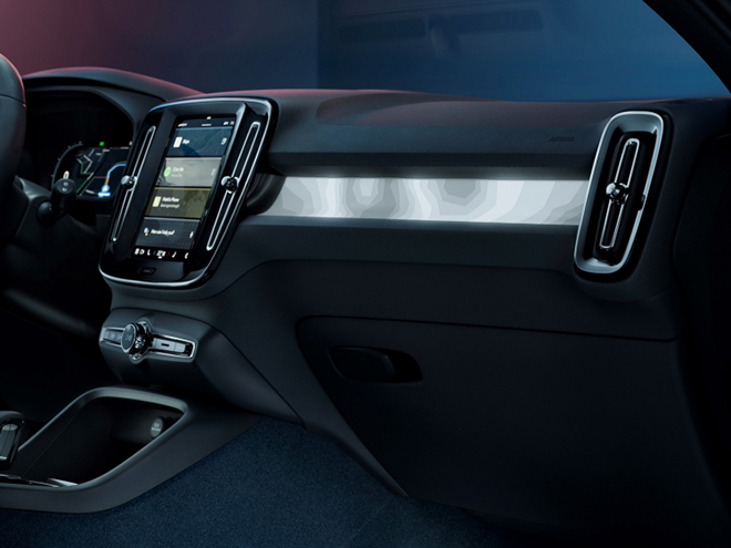Volvo ra mắt xe điện C40 Recharge tại châu Âu - 13