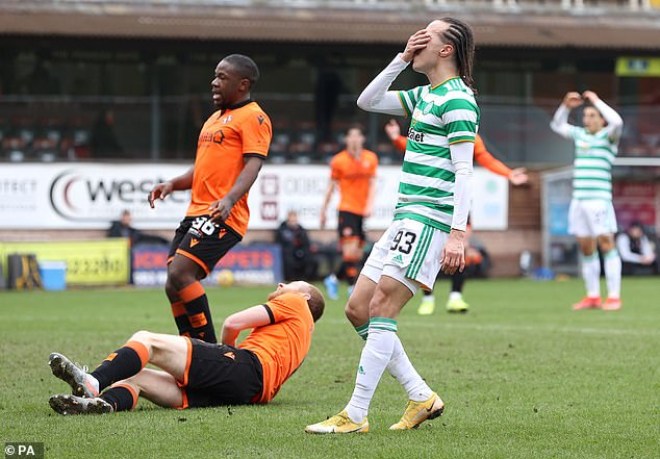 Hòa Dundee United, Celtic trở thành cựu vương Scotland sau 9 năm thống trị