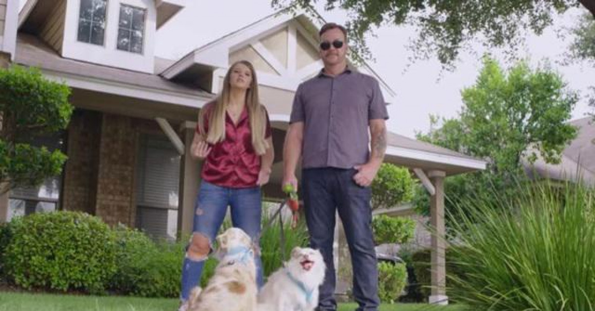 Bạn trẻ - Cuộc sống - Chênh nhau 32 tuổi, cặp đôi thường bị đàm tiếu là bố con