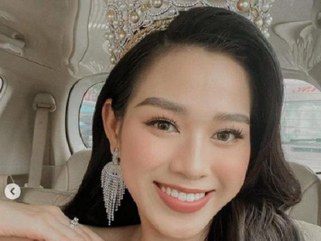 Đời sống Showbiz - Hoa hậu Đỗ Thị Hà sắm nhẫn kim cương "sáng chói" chỉ sau hơn 3 tháng đăng quang