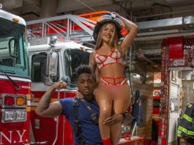 Thế giới - Mỹ: Chụp hình với gái xinh "phồn thực", lính cứu hỏa bị điều tra