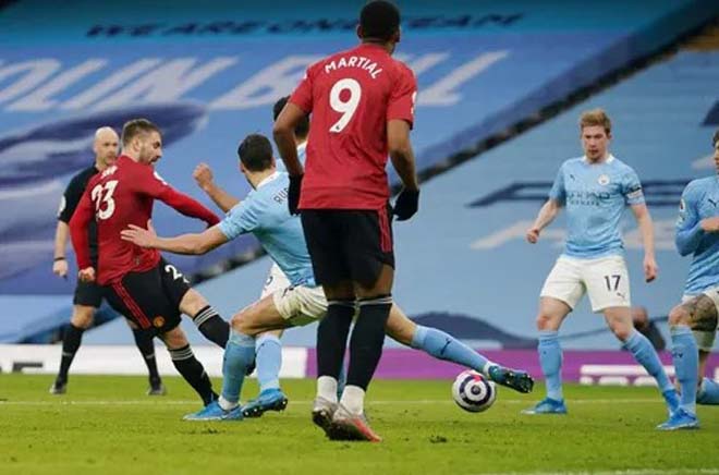 Man City vừa gia nhập danh sách nạn nhân bị MU ngáng đường