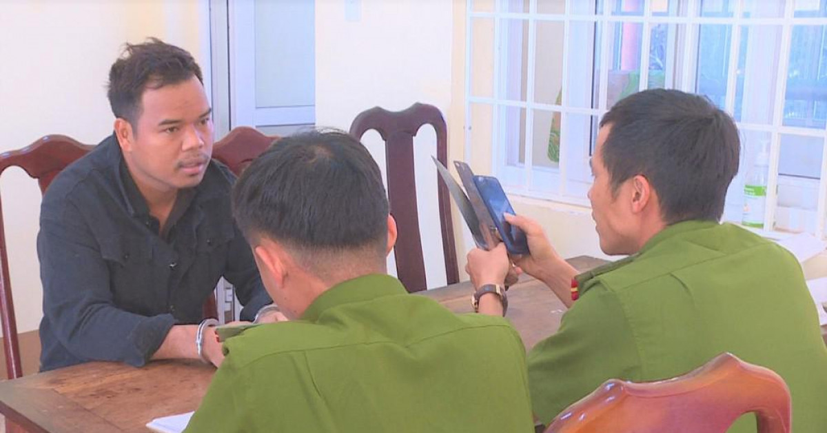 Pháp luật - Xem phim đồi trụy, nam thanh niên hại đời nhiều bé gái