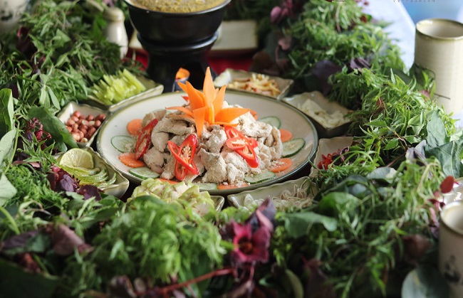 Món đặc sản từ cá mè sống của người Bắc Giang khiến ai ăn cũng nhớ mãi - 1