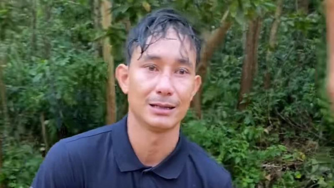 Anh Tùng bật khóc xin đi nhờ xe xuống viện để thăm vợ con