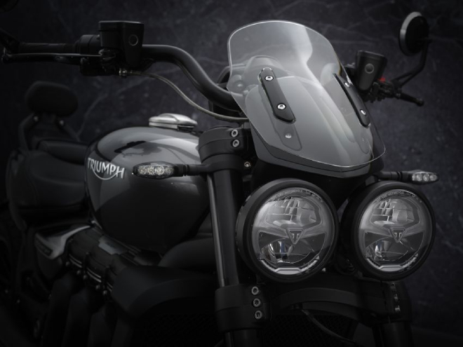 “Hàng khủng” 2021 Triumph Rocket 3 R Black và Rocket 3 GT Triple Black trình làng - 13