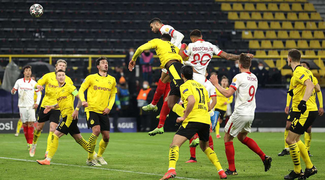 Rực lửa Cúp C1: Haaland bay cao giúp Dortmund thắng, lu mờ Ronaldo - 7