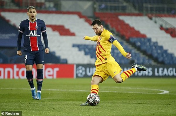 Trực tiếp bóng đá PSG - Barca: Messi sút hỏng phạt đền - 24