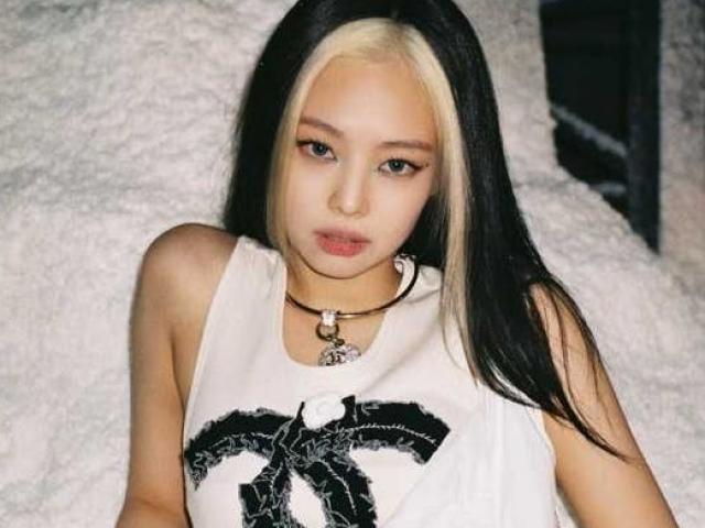 Thời trang - Những điều thú vị về "cây Chanel sống" Jennie Black Pink