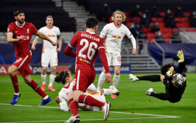 Trực tiếp bóng đá Liverpool - Leipzig: Salah đá vọt xà trước cầu môn trống - 19