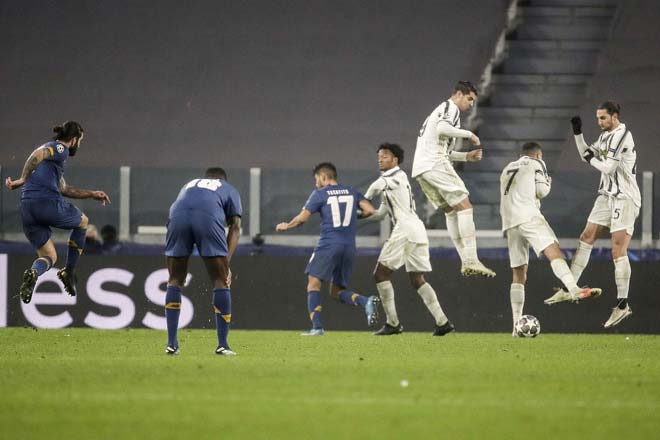 Ronaldo bị hắt hủi bất công ở Juventus: Hãy nhìn về MU và học Ibrahimovic - 1