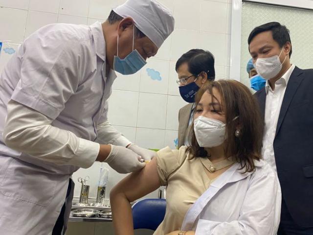 Sức khỏe đời sống - Thêm 630 người được tiêm vắc-xin phòng COVID-19, có 4 trường hợp phản vệ