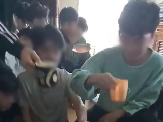 Tin tức trong ngày - Tin tức 24h qua: Phạt cô giáo uống bia với học sinh lớp 9, quay clip đăng Facebook