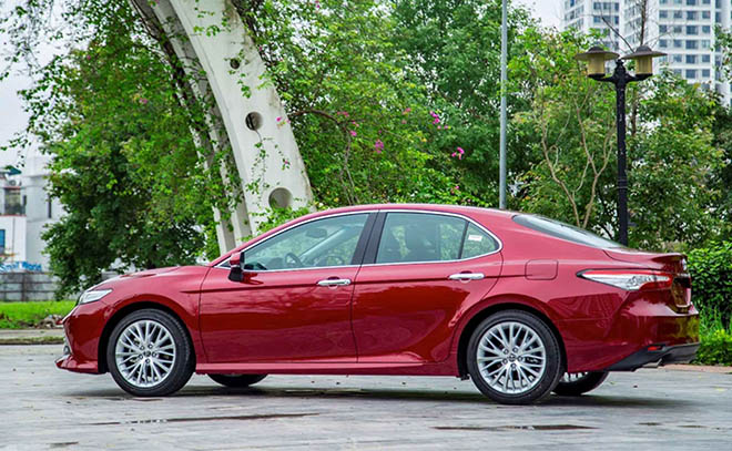 Giá xe Toyota Camry lăn bánh tháng 3/2021 - 7