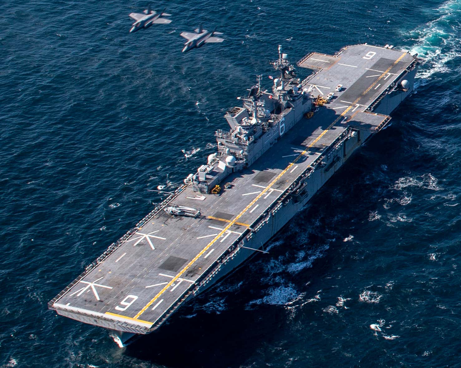 Mỹ muốn đầu tư vào các tàu sân bay cỡ nhỏ như USS America.