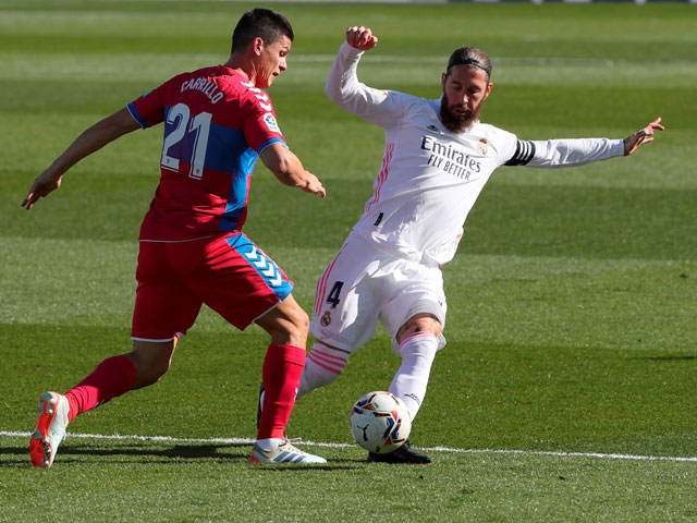 Trực tiếp bóng đá Real Madrid - Elche: Benzema ghi bàn thắng thứ 2 (Hết giờ)