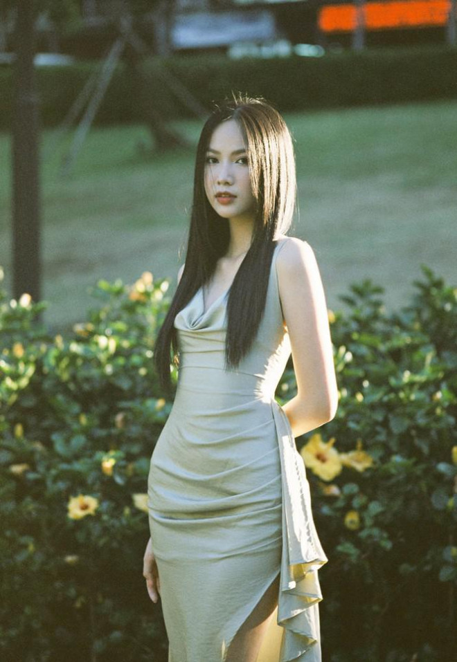 Cô gái có làn da đẹp nhất Hoa hậu Việt Nam 2020 xinh 'mong manh như sương khói' - 4