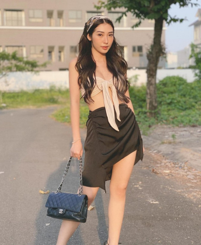 Thiều Bảo Trâm, Châu Bùi cùng dàn mỹ nhân Việt xuống phố với style giao mùa cực chất - 7