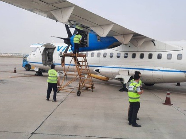 Tin tức trong ngày - Chuyến bay từ TP HCM đi Côn Đảo phải quay về vì máy bay có khói