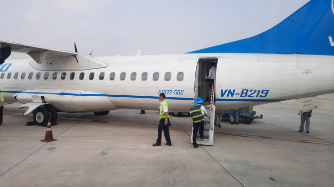 Máy bay gặp sự cố phải quay trở về sân bay Tân Sơn Nhất là dòng ATR72-500