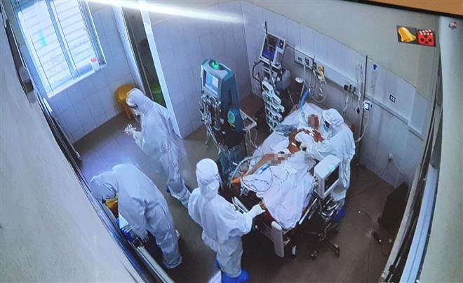 BN1536 đang được điều trị tại Bệnh viện Phổi Đà Nẵng. Ảnh: BVCC