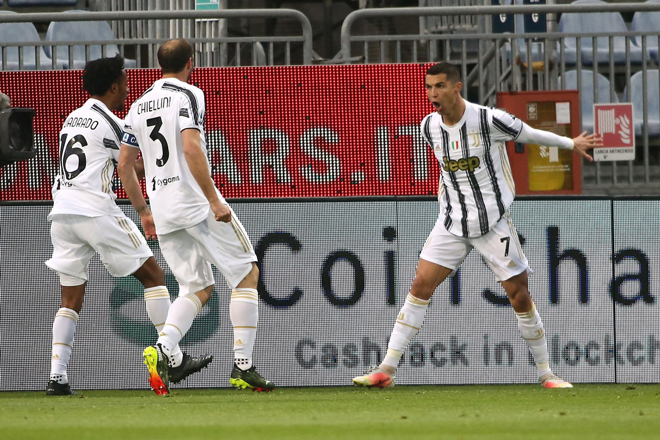 Trực tiếp bóng đá Cagliari - Juventus: Ronaldo lập hat-trick ngay trong hiệp 1 - 12