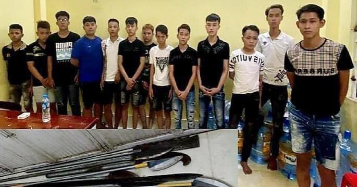 Pháp luật - Bị chặn bắt khi cùng 30 người đi "huyết chiến", nam thanh niên rút súng bắn công an