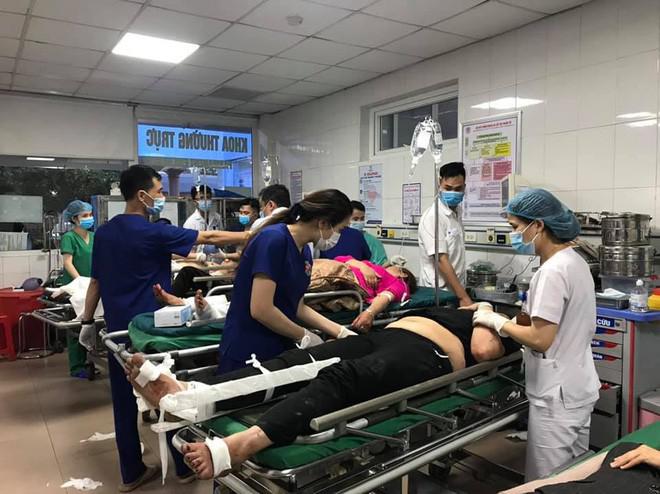  Vụ tai nạn làm 2 người chết, 20 người bị thương đang được điều trị tại bệnh viện.