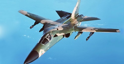 Máy bay "cánh cụp cánh xòe" F-111 Aardvark.