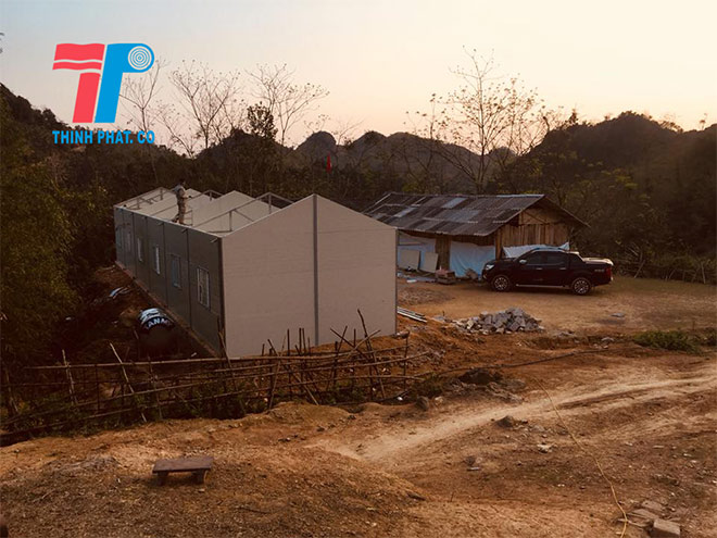 Hình ảnh xây dựng nhà trọ nhanh bằng tấm panel cách nhiệt EPS