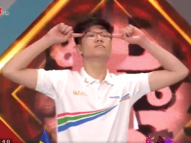 Bạn trẻ - Cuộc sống - Nam sinh Olympia bị “ném đá” vì ăn mừng quá đà: Mình có "mượn bài" của quán quân Thu Hằng