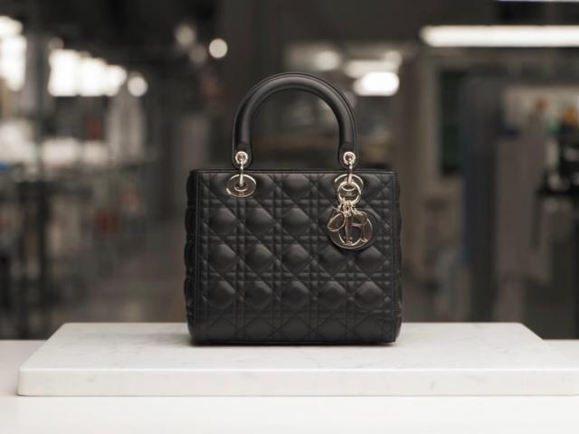 Thời trang - Christian Dior và nỗ lực bảo tồn nghề thủ công trong thời trang